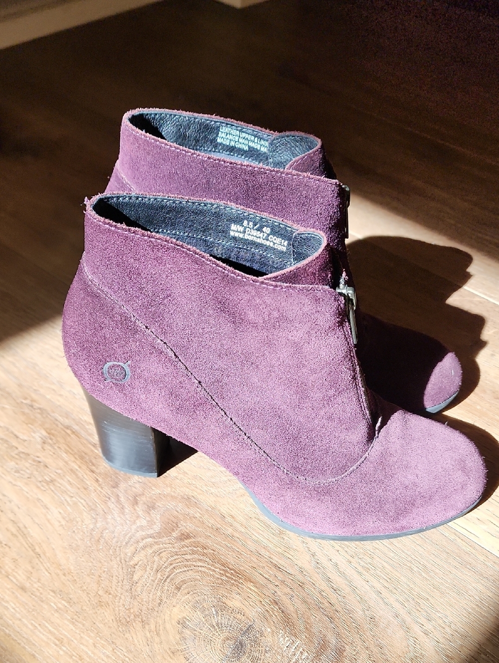 Born Kenley Ankle Boots Heeled Suede Bootie Eggplant Purple Women's size 8.5